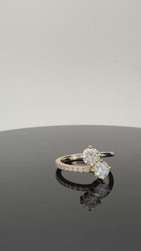 Étreinte Duo Ring – 18K Massivgold mit Doppel-Solitär Diamanten & Pavé